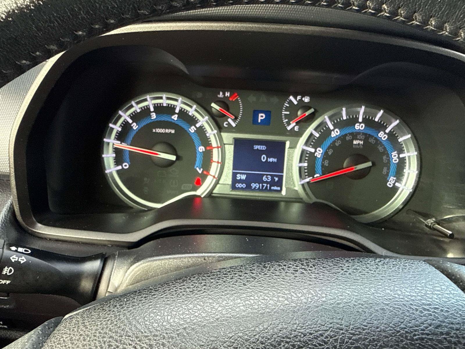 Used 2016 Toyota 4Runner SR5 AWD/4WD image 23