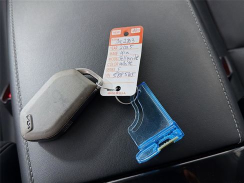 Used 2025 Kia Telluride S image 34