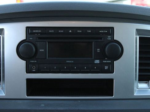 Used 2007 Dodge Ram 1500 Truck SLT image 18