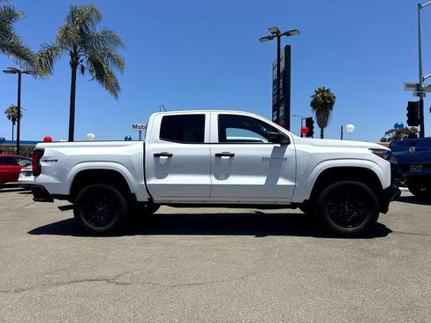 Used 2025 Chevrolet Colorado W/T AWD/4WD image 41