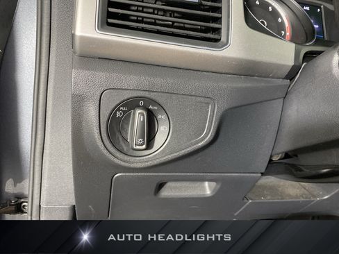 Used 2019 Volkswagen Atlas SE AWD/4WD image 23
