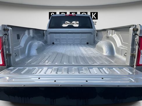 Used 2024 RAM 3500 Big Horn AWD/4WD image 9