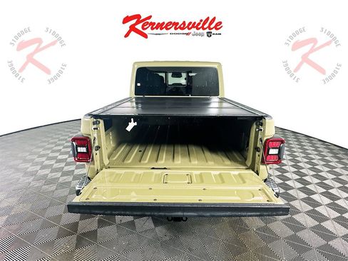 New 2026 Jeep Gladiator Mojave image 15