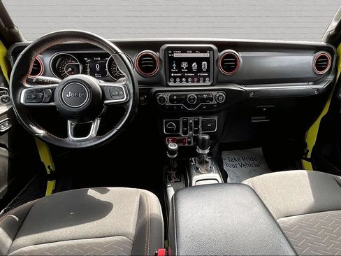 Used 2023 Jeep Gladiator Mojave AWD/4WD image 7
