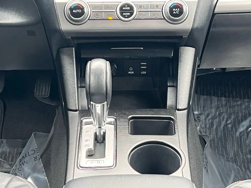 Used 2016 Subaru Outback 2.5i Limited image 21