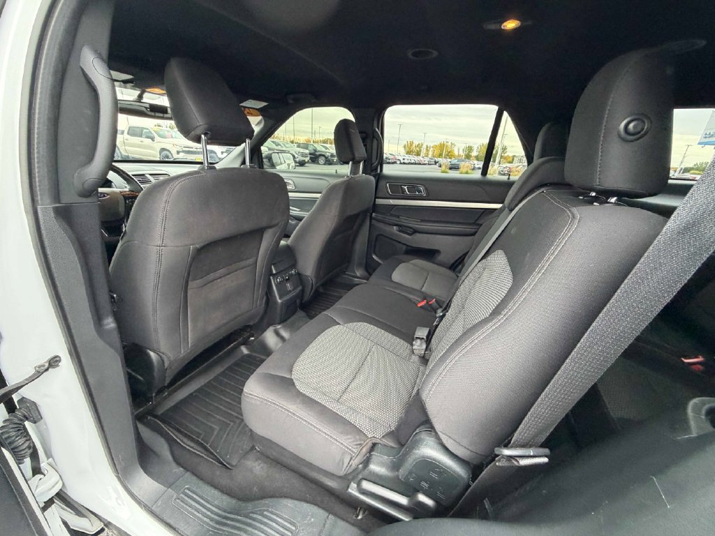 Used 2019 Ford Explorer XLT w/ Equipment Group 201A AWD/4WD image 19