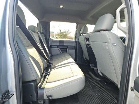 Used 2022 Ford F250 XL w/ STX Appearance Package image 11