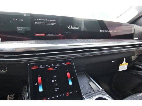 New 2026 Cadillac Escalade V AWD/4WD image 18