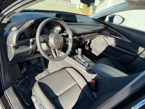 Certified 2025 MAZDA CX-30 AWD 2.5 S image 2