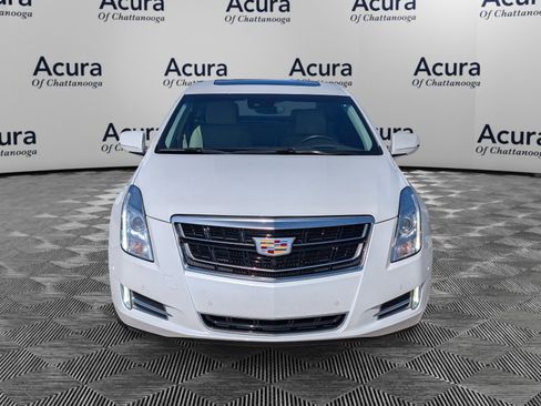Used 2016 Cadillac XTS Premium image 3