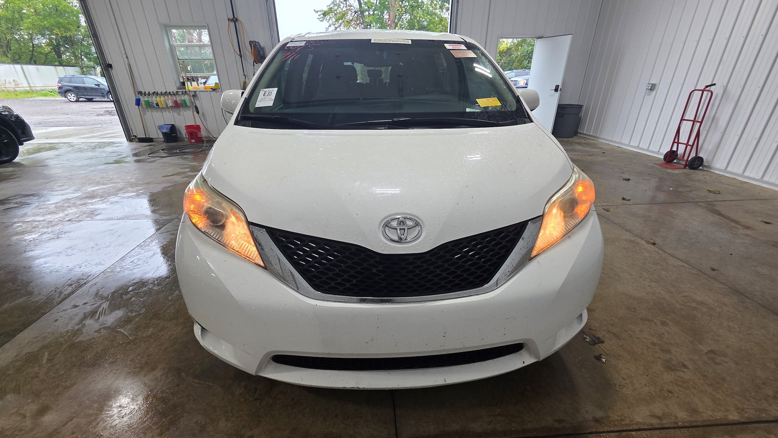 Used 2017 Toyota Sienna LE FWD image 11