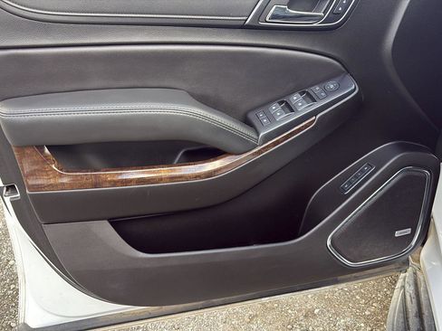 Used 2020 Chevrolet Tahoe LT image 10