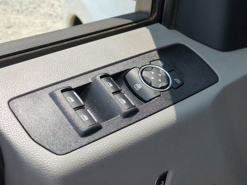Used 2022 Ford F350 XL w/ STX Appearance Package RWD image 15