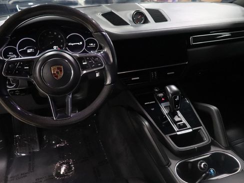 Used 2019 Porsche Cayenne S AWD/4WD image 26