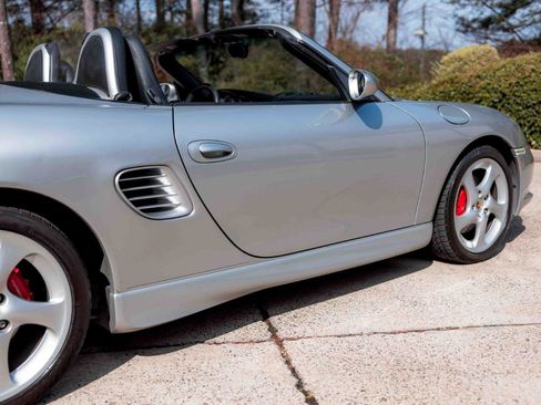 Used 2003 Porsche Boxster S image 29