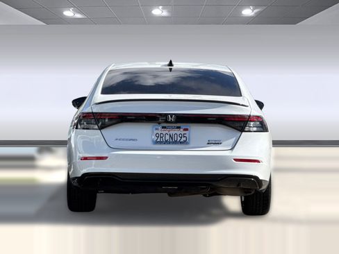 Used 2025 Honda Accord Sport image 9