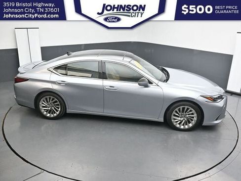 Used 2022 Lexus ES 350 Ultra Luxury w/ Accessory Package FWD image 26