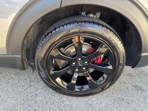 Used 2022 Ford Explorer ST w/ Equipment Group 401A image 9