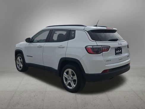 Used 2023 Jeep Compass Latitude image 4
