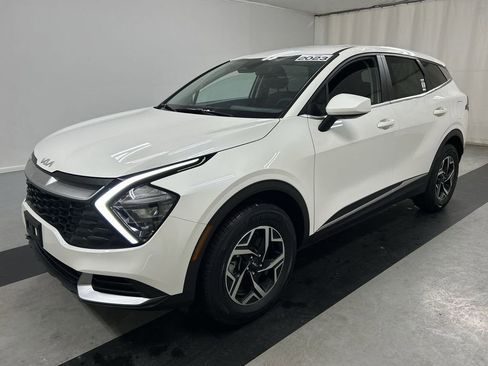 Used 2023 Kia Sportage LX image 5