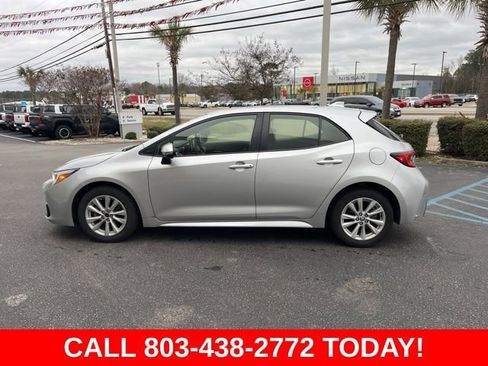 Used 2025 Toyota Corolla SE FWD image 35