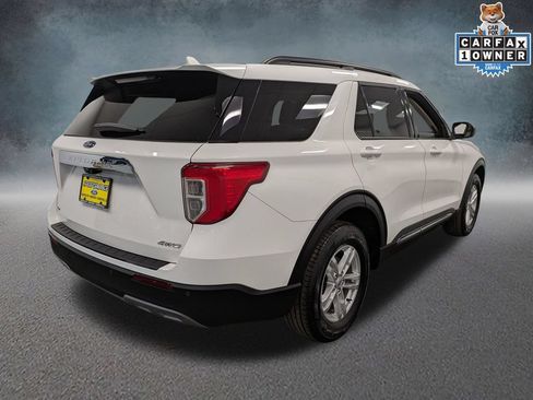 Used 2023 Ford Explorer XLT w/ Equipment Group 202A AWD/4WD image 4