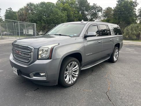 Used 2019 GMC Yukon XL SLT RWD image 1