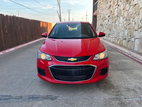 Used 2020 Chevrolet Sonic LT FWD image 2