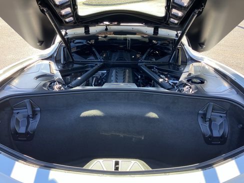 Used 2025 Chevrolet Corvette Stingray Coupe w/ 1LT image 31