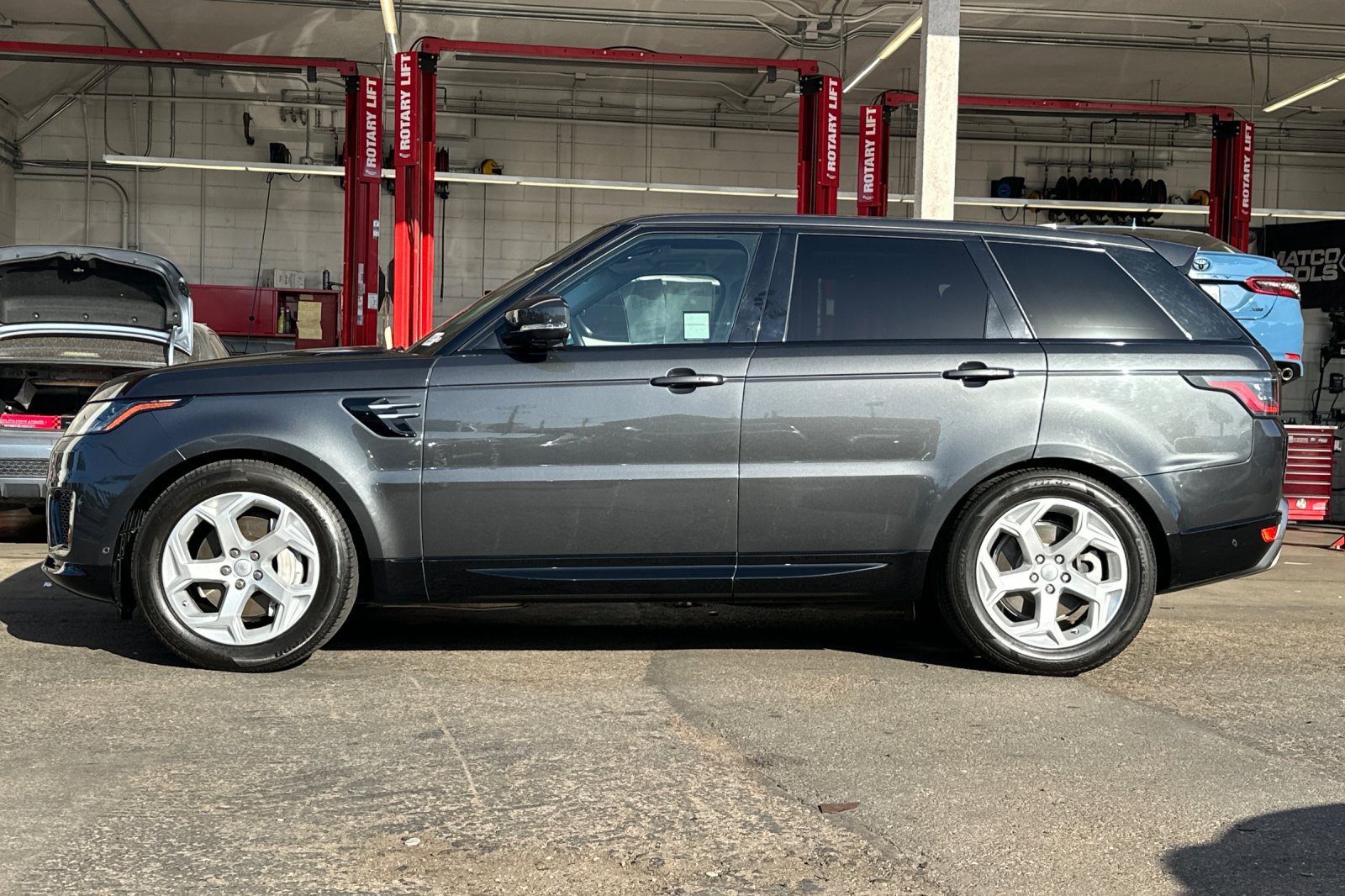 Used 2019 Land Rover Range Rover Sport HSE AWD/4WD image 7