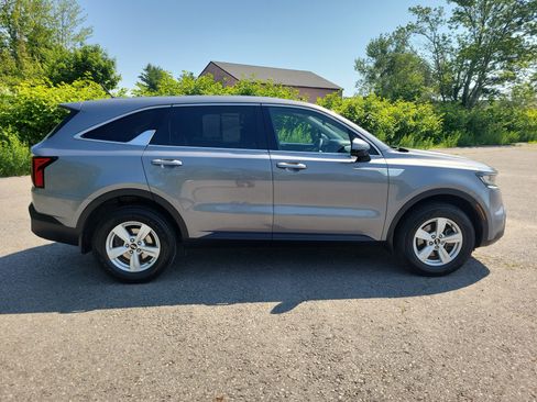 Used 2021 Kia Sorento LX AWD/4WD image 4