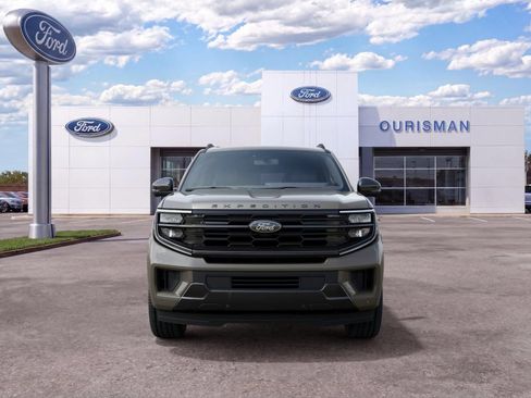 New 2027 Ford Expedition Max Platinum w/ Stealth Appearance Package AWD/4WD image 2
