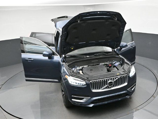 Used 2024 Volvo XC90 B5 Plus w/ Protection Package AWD/4WD image 48