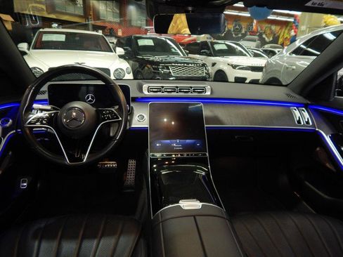 Used 2023 Mercedes-Benz S 580 4MATIC Sedan w/ AMG Line image 41