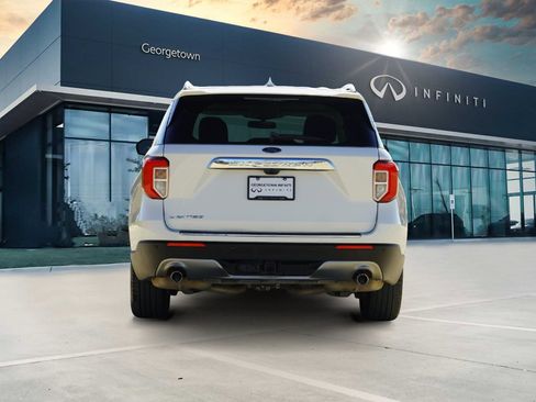 Used 2022 Ford Explorer Limited w/ Equipment Group 301A image 6