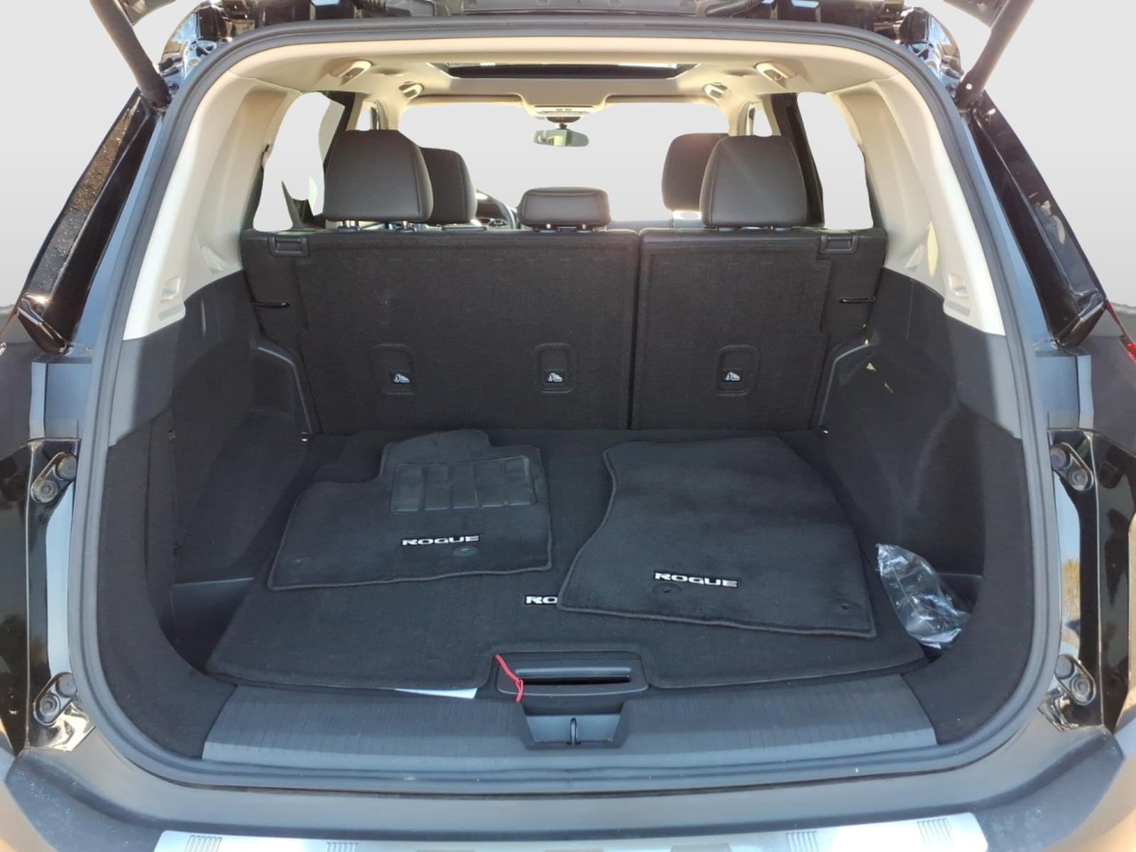 Certified 2023 Nissan Rogue SV w/ SV Premium B Package AWD/4WD image 25