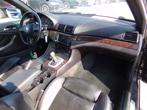 Used 2004 BMW 330Ci Convertible image 32