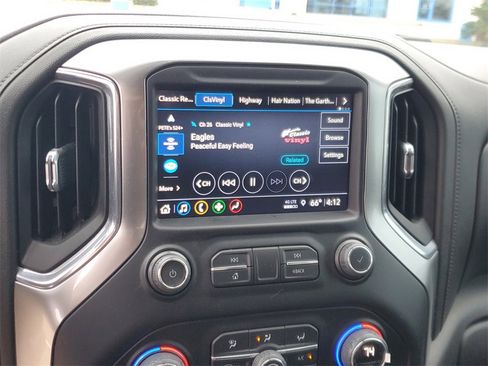 Used 2021 Chevrolet Silverado 1500 LT Trail Boss w/ LT Trail Boss Premium Package image 25