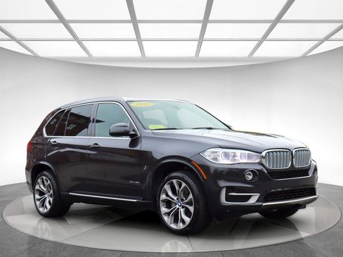 Used 2018 BMW X5 xDrive40e image 3