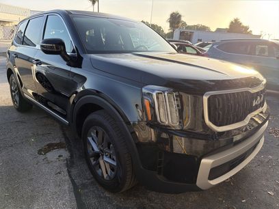 Certified 2025 Kia Telluride LX