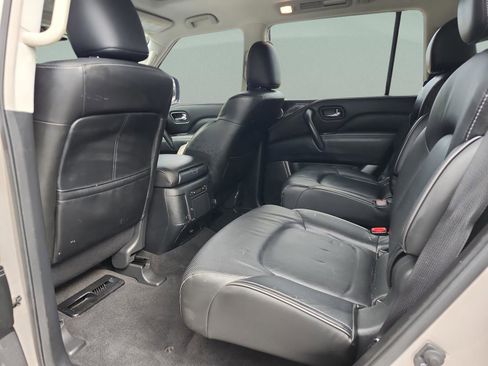 Used 2021 INFINITI QX80 Luxe image 18