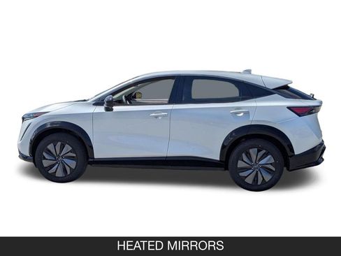Used 2025 Nissan Ariya AWD image 9