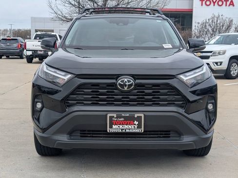 Used 2023 Toyota RAV4 XLE Premium image 6