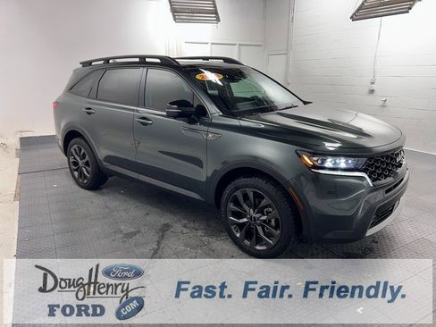 Used 2023 Kia Sorento SX Prestige image 3