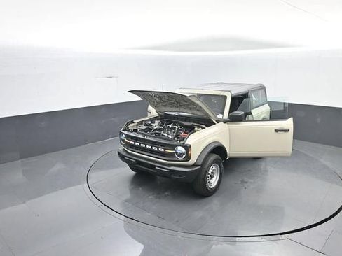 New 2026 Ford Bronco 2-Door AWD/4WD image 35