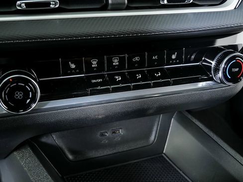 New 2026 Chevrolet Equinox LT image 16