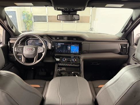 Used 2023 GMC Sierra 1500 AT4 w/ AT4 Preferred Package AWD/4WD image 29