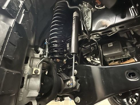 Used 2025 Ford F250 Platinum w/ FX4 Off-Road Package image 16