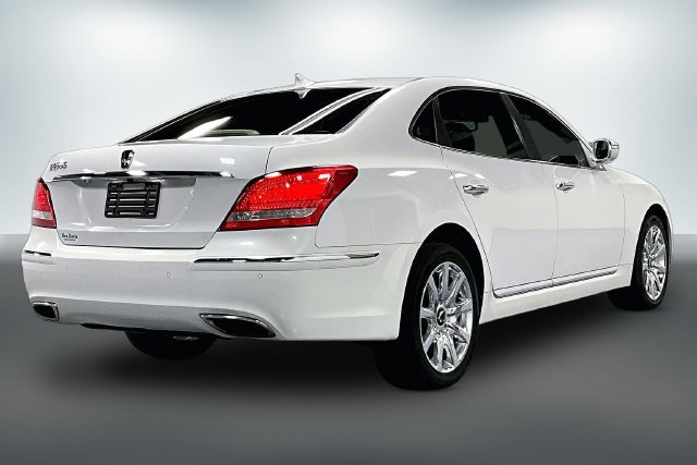 Used 2012 Hyundai Equus Signature RWD image 8