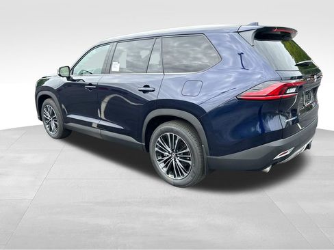 New 2026 Toyota Grand Highlander AWD Hybrid image 3